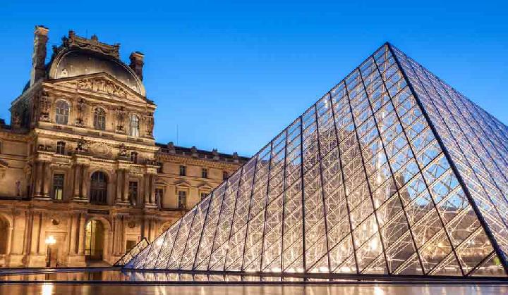 Museum Louvre Paris akan Naikkan Harga Tiket Sebesar 30 Persen